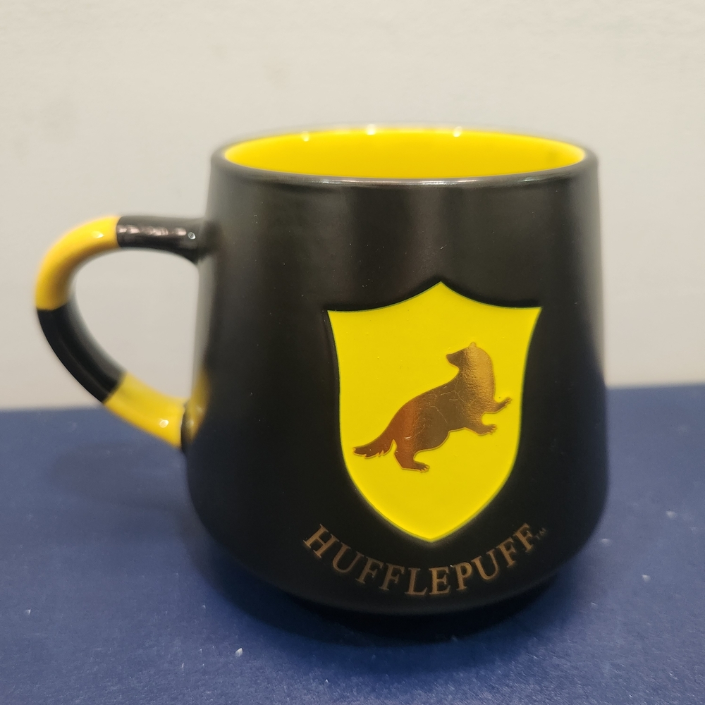 Warner Bros. Hufflepuff Black and Yellow Mug